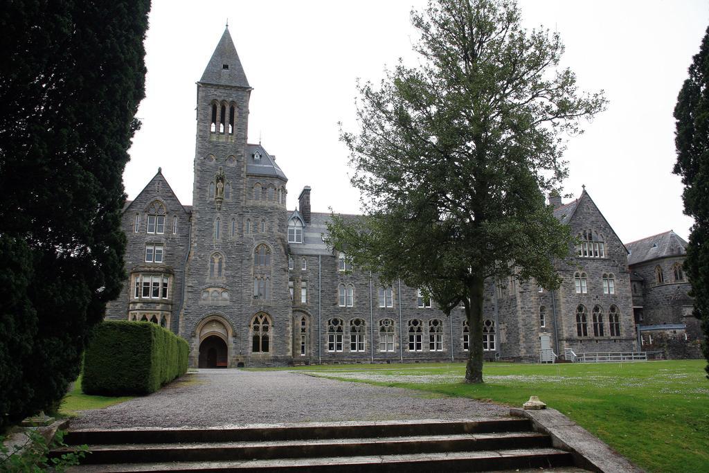 Abbey Garden At The Highland Club Apartment Fort Augustus Exterior photo